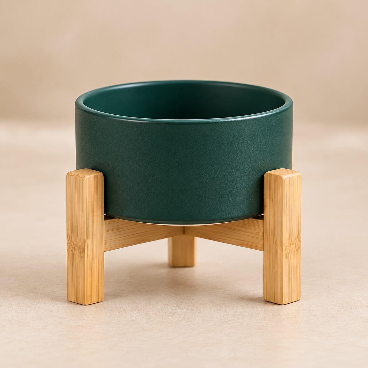 Groene Kera keramische voerbak 850 ml met houten standaard