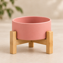Roze Kera keramische voerbak 850 ml met houten standaard