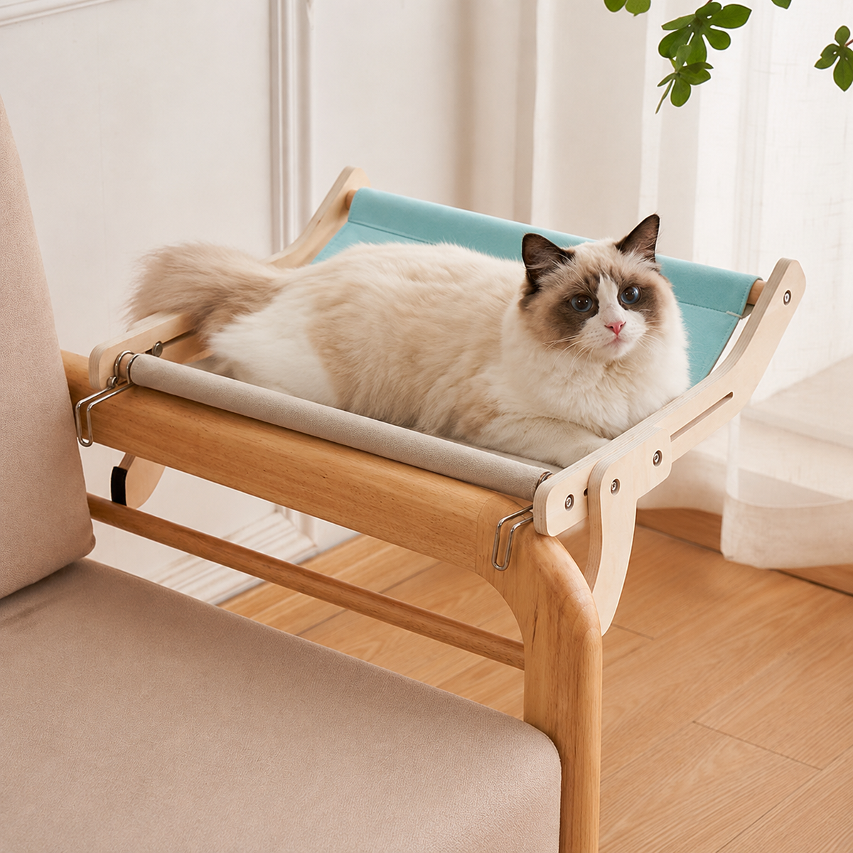 Lumi Perch | Verhoogd houten kattenhangbed