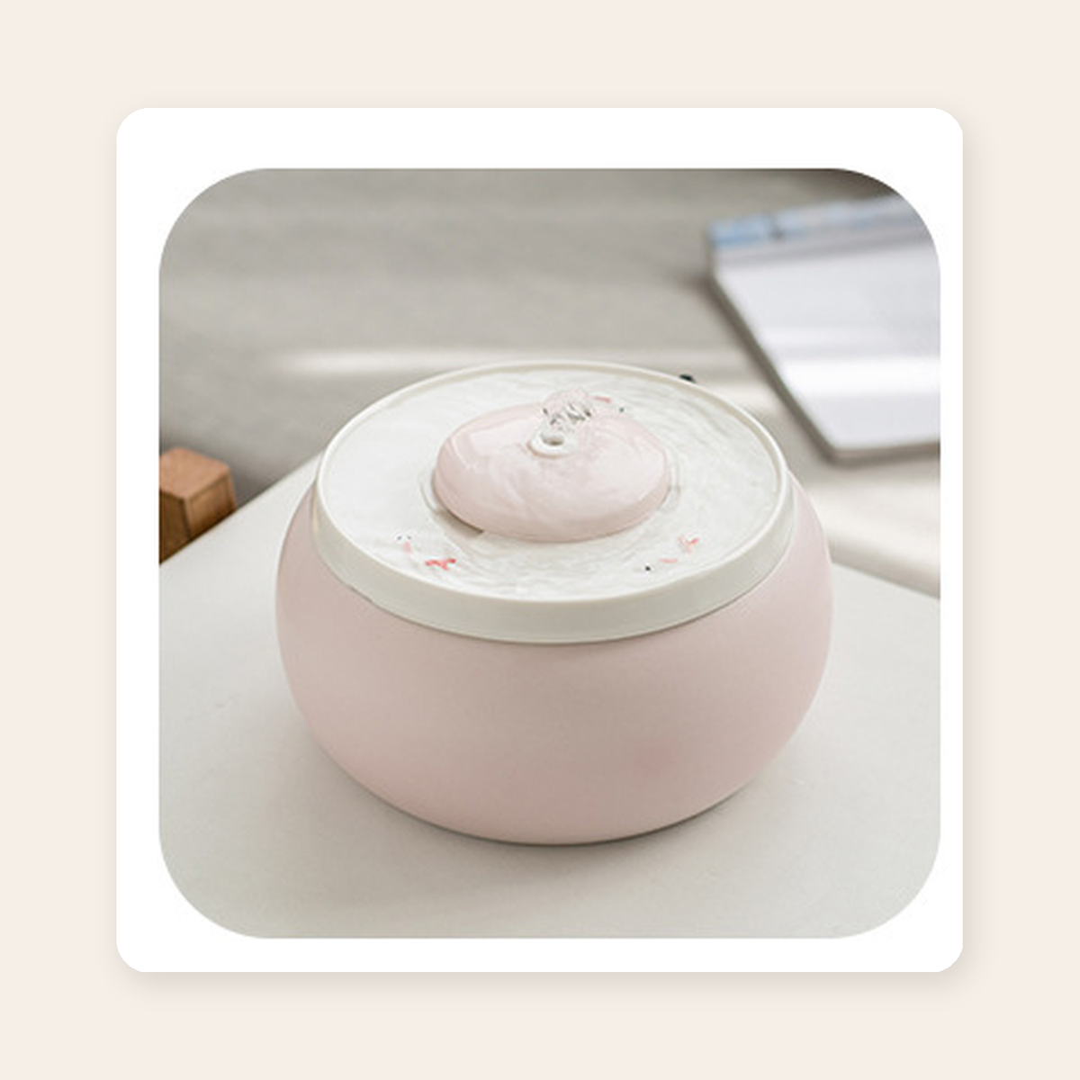 Mira Flow 1.8 keramische drinkfontein voor katten in roze